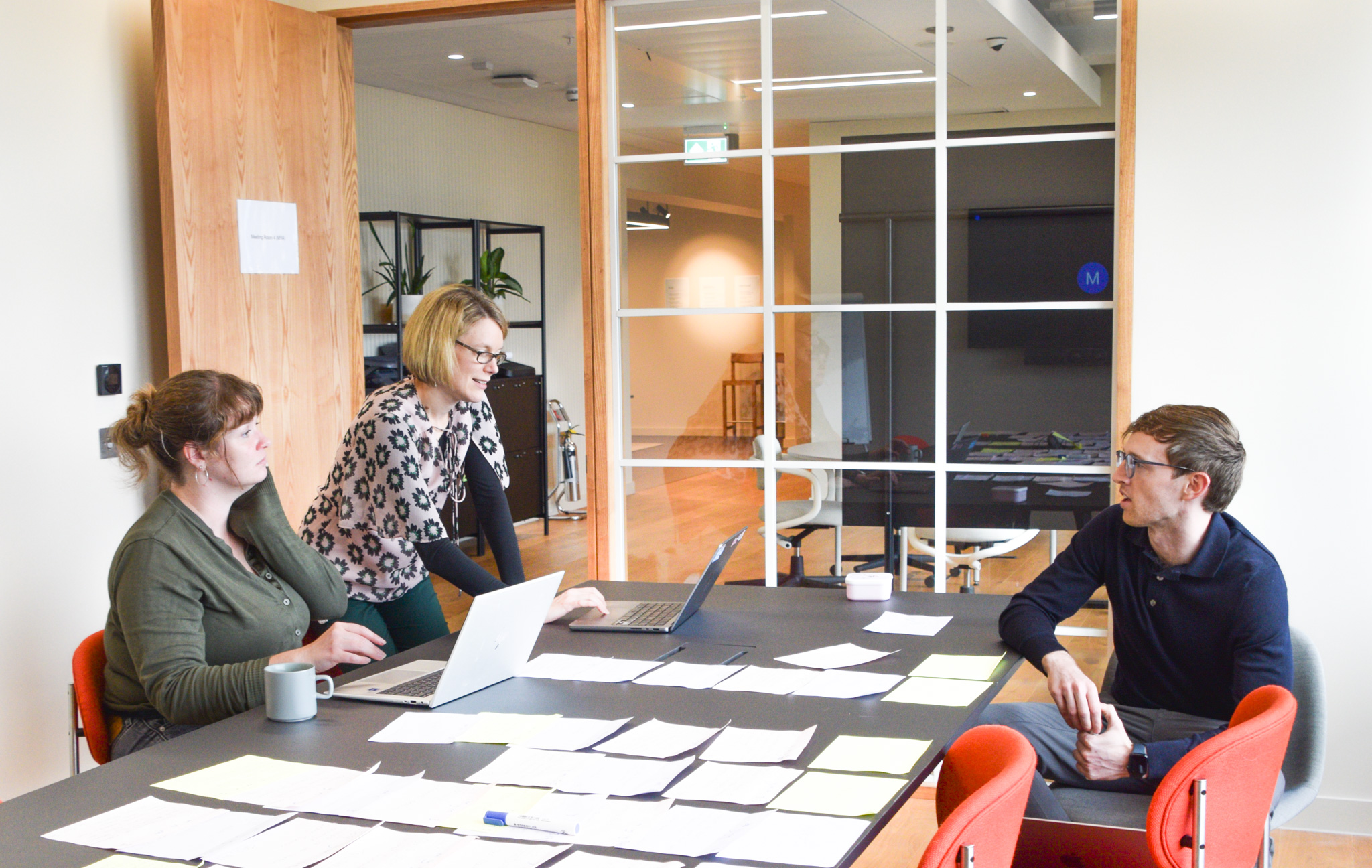 A photo of Sarah Bohndiek, Gemma Bale in an office