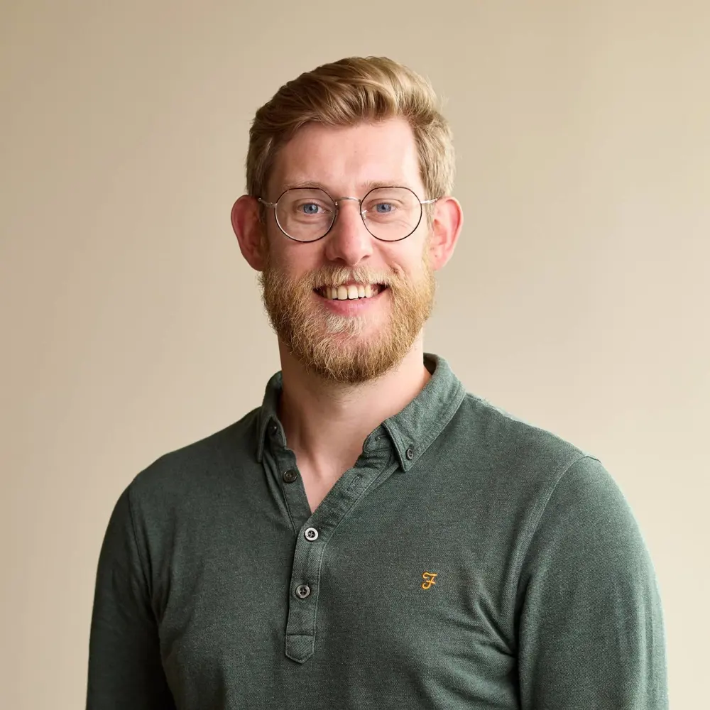 Headshot of Alex Smith